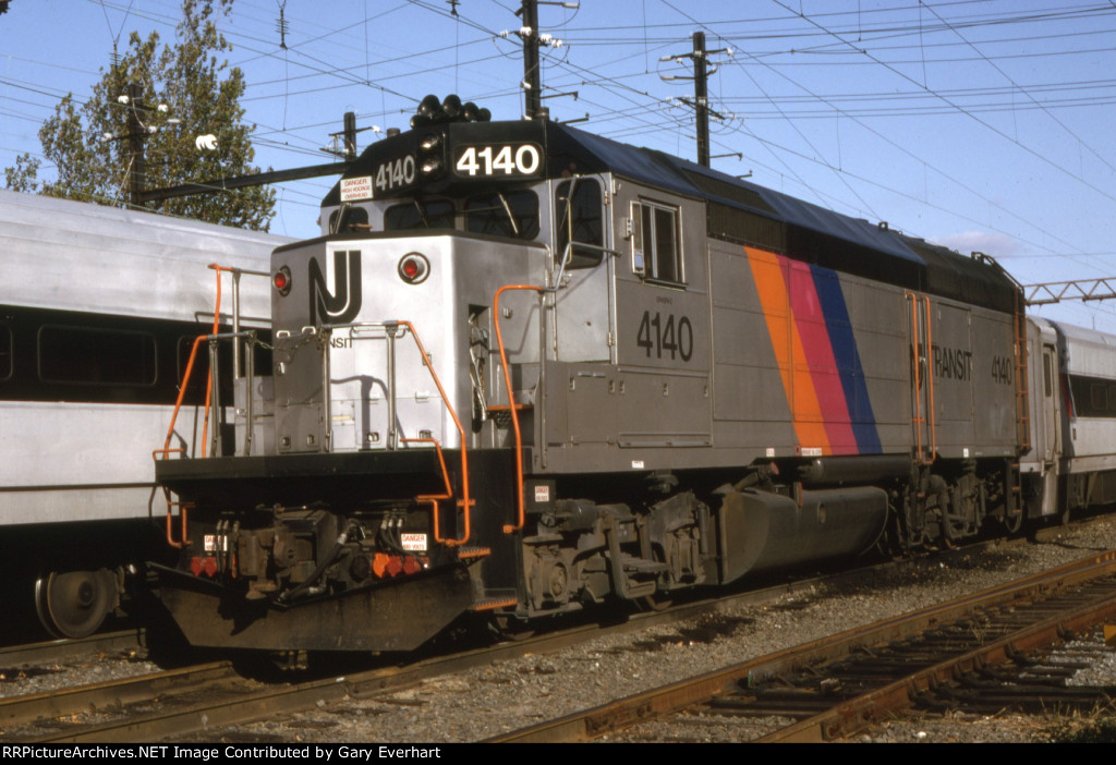 NJT GP40FH-2 #4140 - New Jersey Transit